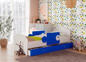 Детская кровать с ящиком и бортиками Мозайка, корпус Белый/фасад Синий (щиты) в Пензе