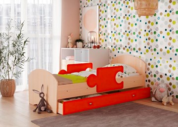 Кровать детская с бортиками и ящиком Мозайка, корпус Млечный дуб/фасад Оранжевый (ламели) в Пензе