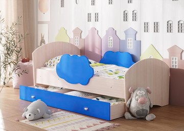 Детская кровать Тучка с ящиком, корпус Дуб млечный, фасад Синий в Пензе