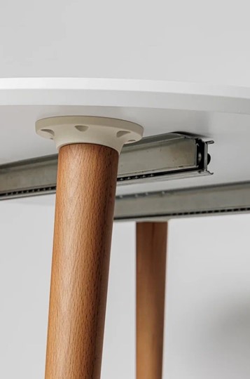 Кухонный раздвижной круглый стол Белая Эмаль д. 100 см МДФ ножки светлый орех в Пензе - изображение 18