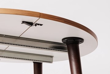 Кухонный раздвижной круглый стол Шпон Ореха д. 100 см МДФ ножки орех в Пензе - предосмотр 3