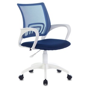 Компьютерное кресло Brabix Fly MG-396W (с подлокотниками, пластик белый, сетка, темно-синее) 532399 в Пензе